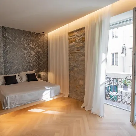 S1 Luxury And * Triest