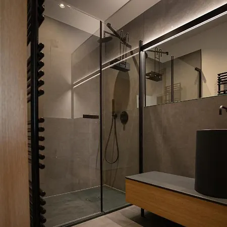 S1 Luxury And * Trieszt