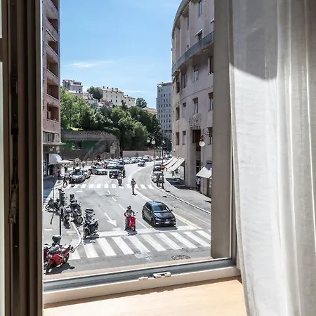 S1 Luxury And Triest