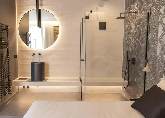 S1 Luxury And Trieste