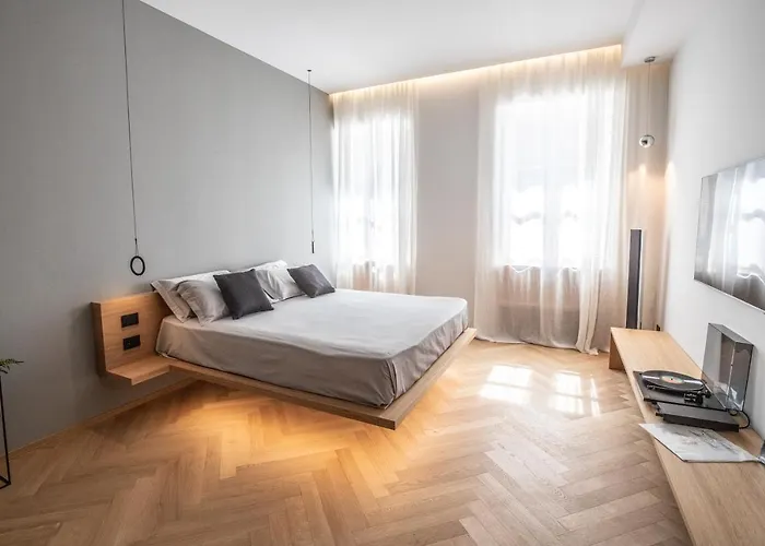 S1 Luxury And Trieste