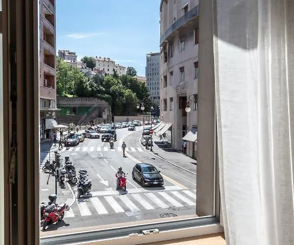 S1 Luxury And Trieste